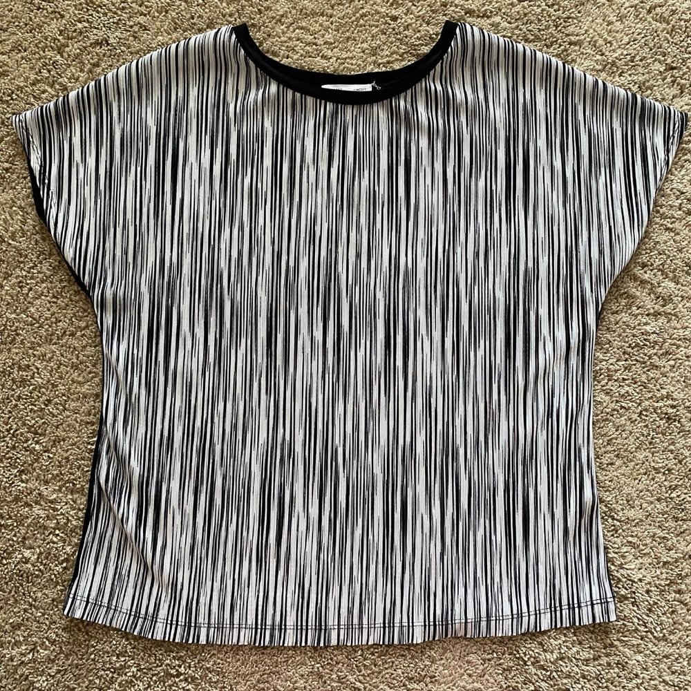 Women's Sleeveless Blouse